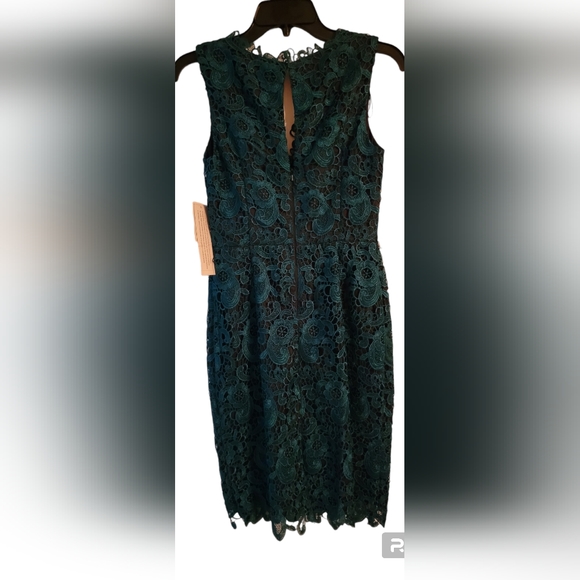 Size 2 Aidan Mattox A Line Green V Cut Coctail Dress - Picture 5 of 7
